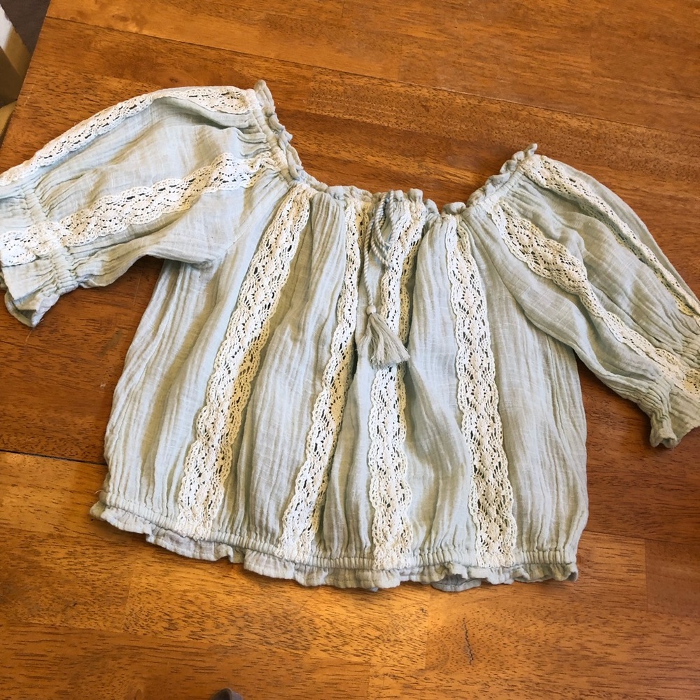 American Eagle Outfitters crop blouse like new L cottage core